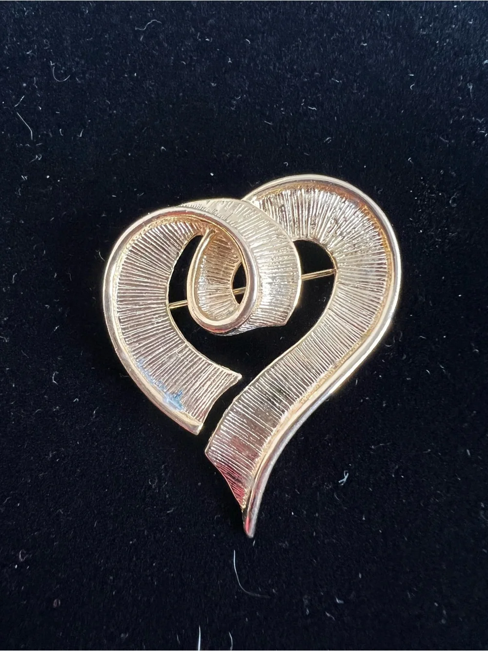 Vintage Gold Plated Heart Pin